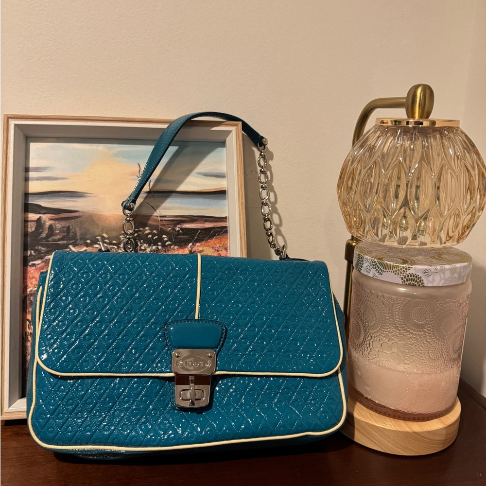 Tod’s Elegant Teal Quilted Handbag